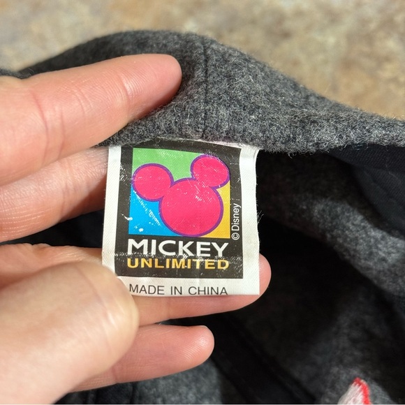 Vintage Mickey Mouse Wool Baseball Cap 90s Red Gray Disney Fresh Caps - Picture 3 of 4